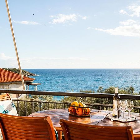 Sunset Serenity - Kardamili Seaside Getaway المظهر الخارجي الصورة